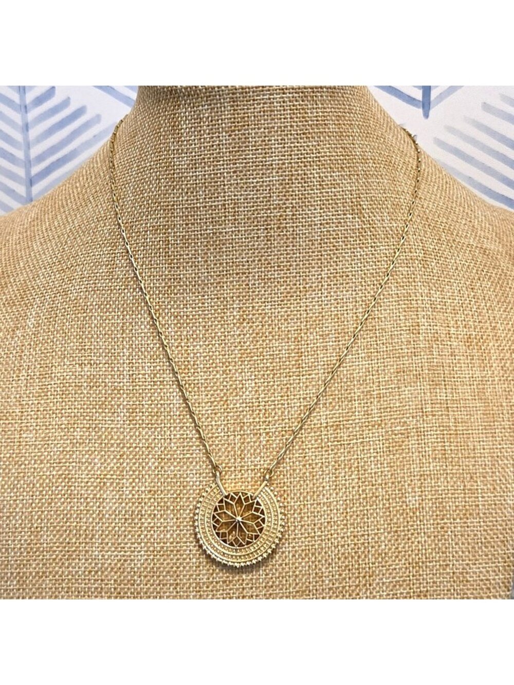 Lucky Brand 18" Gold Tone Filigree Disk Pendant Necklace